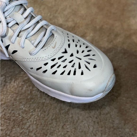 Nike air max Thea Joli beige cream white - Picture 9 of 13